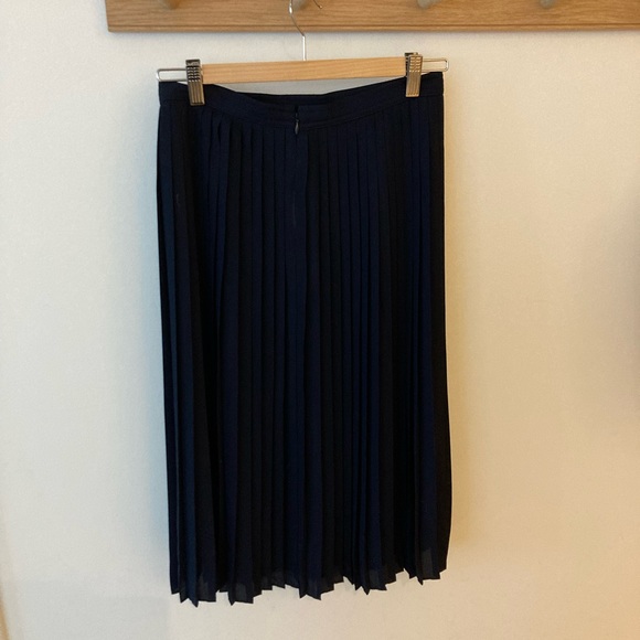 J. Crew Dark Navy Blue Pleated Midi Skirt - Picture 3 of 6